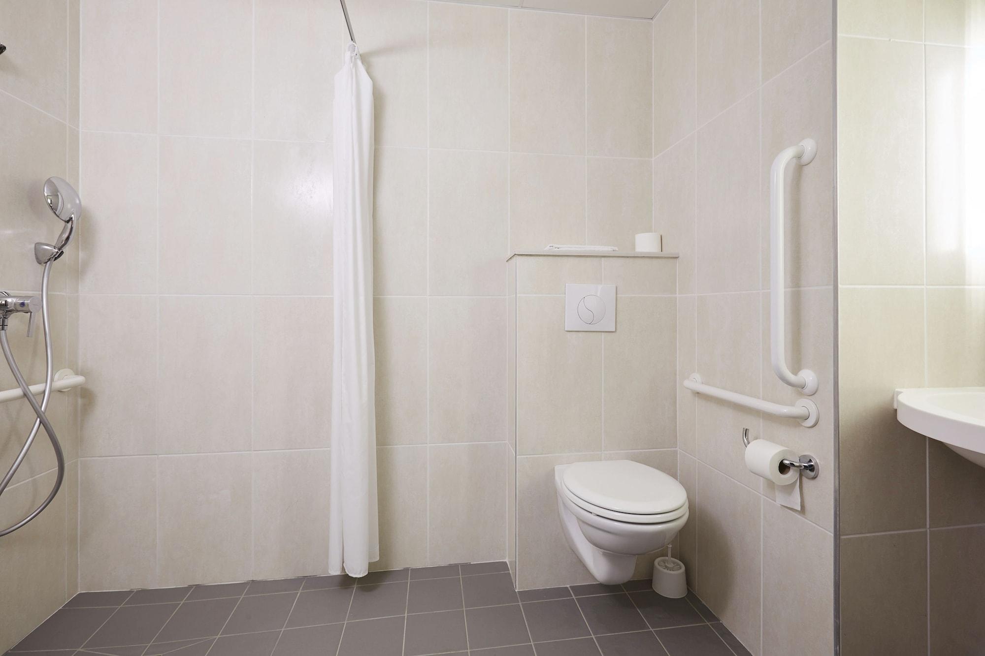 B&B Hotel Lille Tourcoing Centre Eksteriør billede
