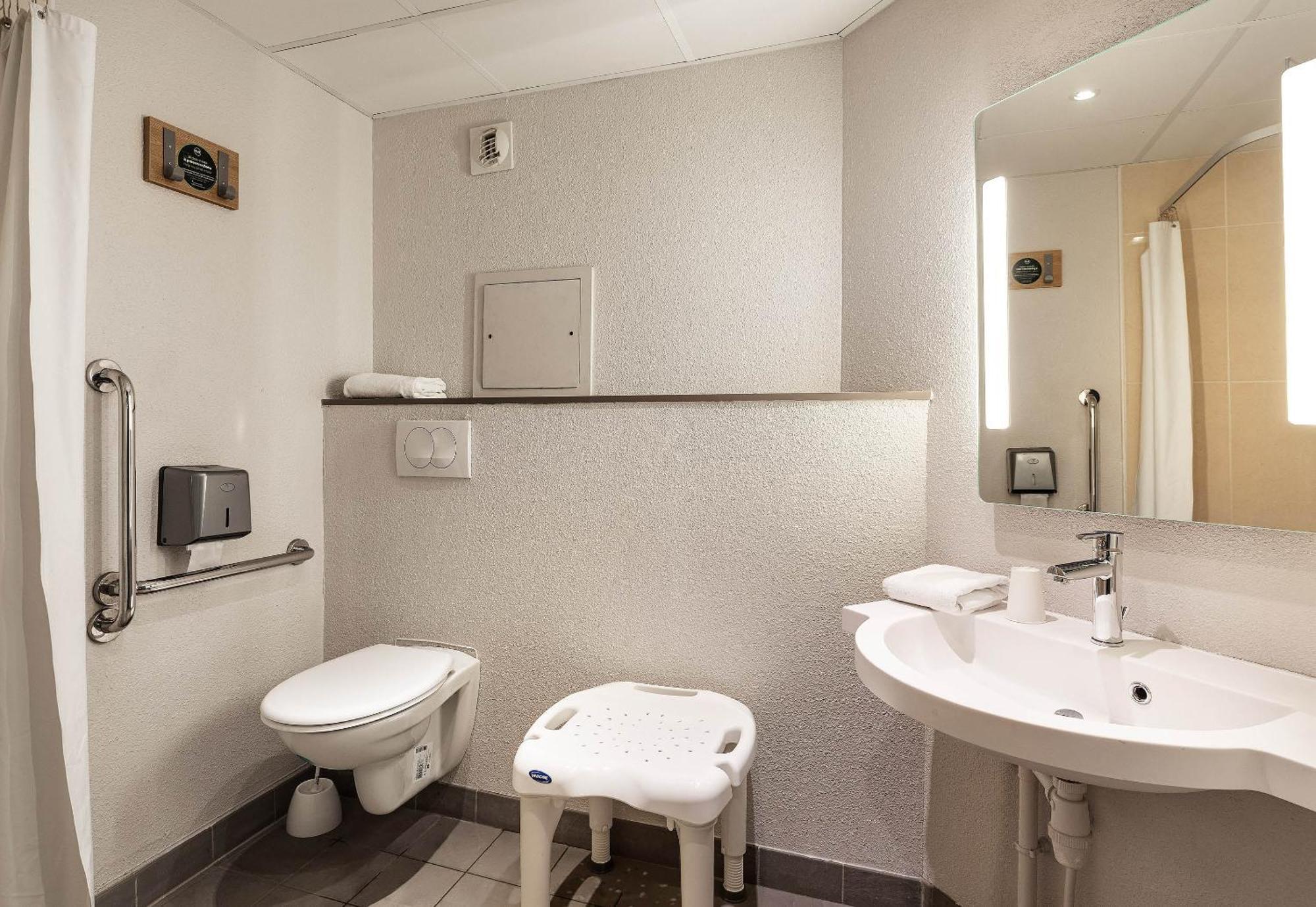 B&B Hotel Lille Tourcoing Centre Eksteriør billede